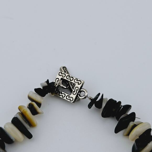 Shell Chip Beaded Necklace Large Shell Pendant Black Beige Cream Beach Boho Tiki - Picture 5 of 6